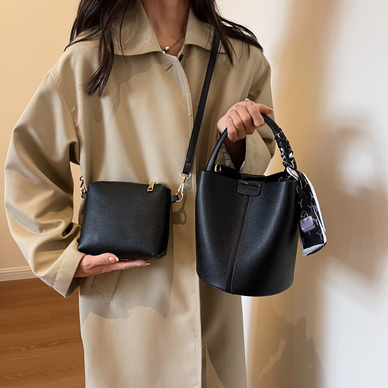 Rote PU-Eimer-Schulter- und Um – Luxury Bags For Women Sale Bewertung und Preis