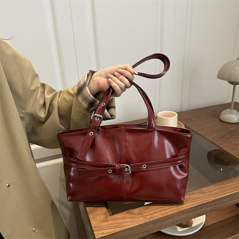 Luxuriöse Weinrote Unterarmtas – Luxury Bags Vip Bewertung und Preis