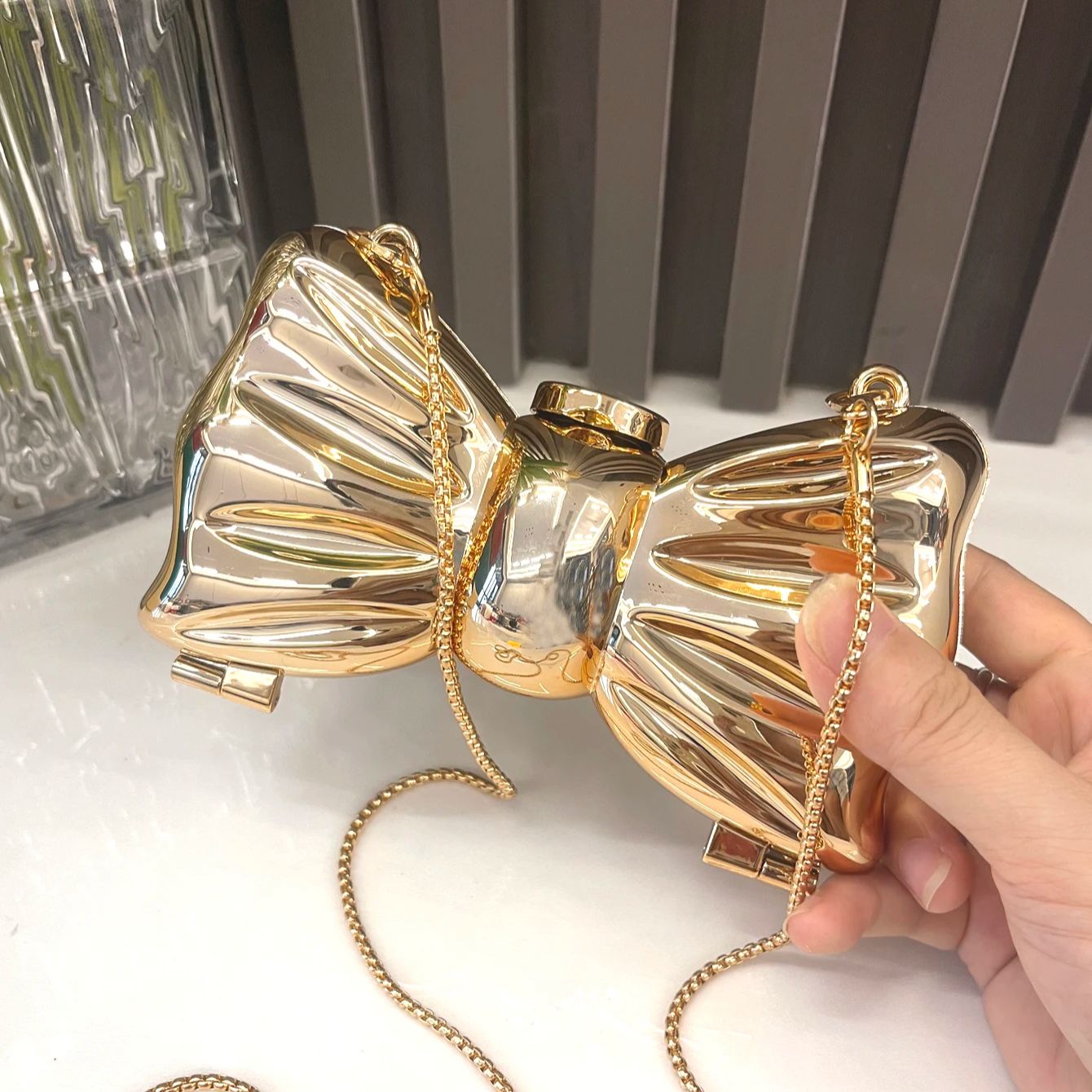 Goldene Abendtasche, Geldbörse – Luxury Bags Reseller Bewertung und Preis