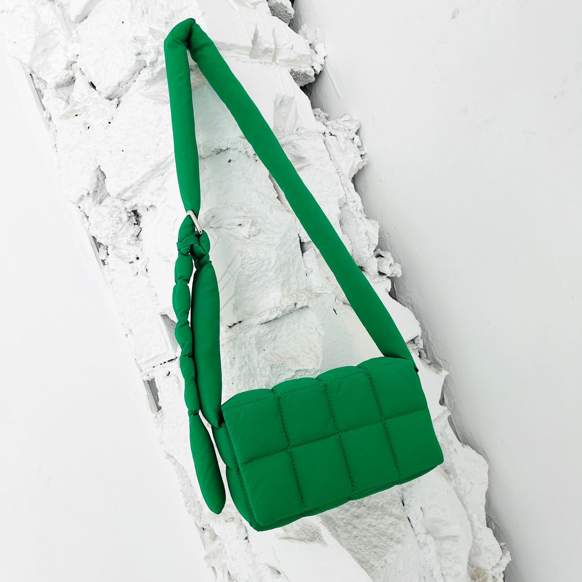 Gewebte Baumwoll-Umhängetasche – Luxury Bags Sling Bewertung und Preis